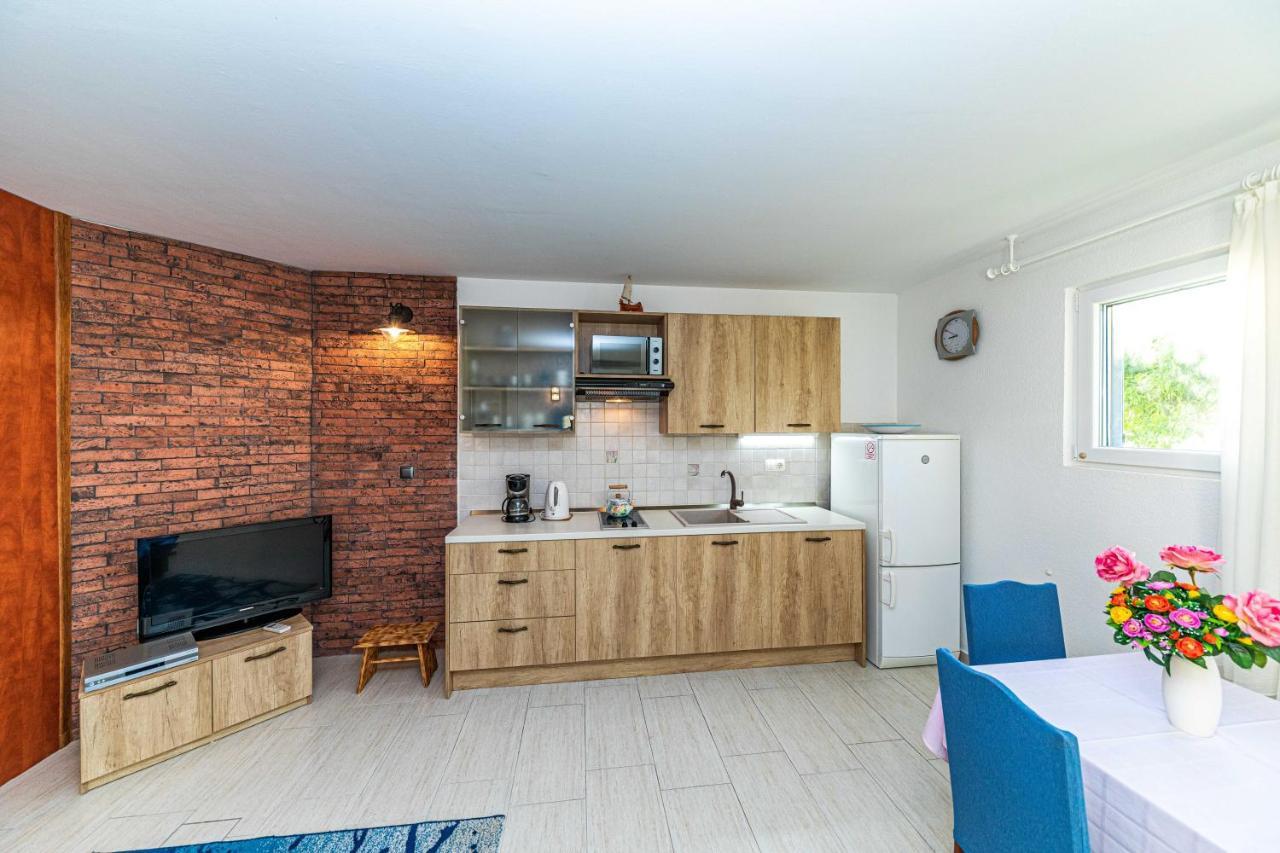 Rajcic Apartments Рогозница Экстерьер фото