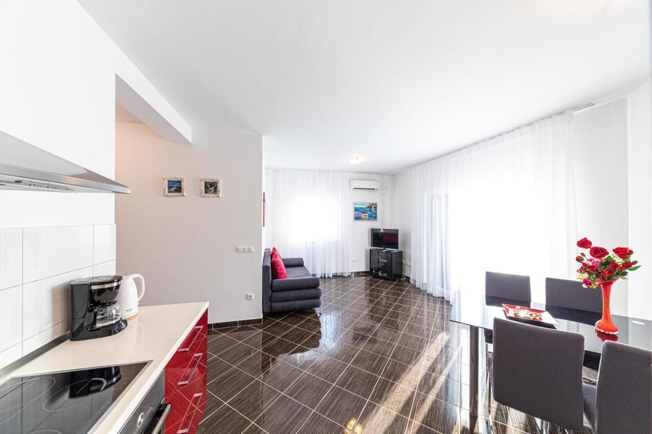Rajcic Apartments Рогозница Экстерьер фото