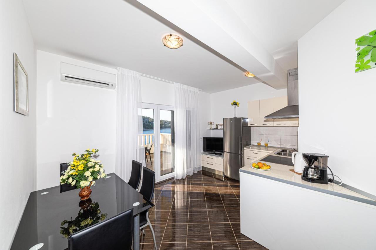 Rajcic Apartments Рогозница Экстерьер фото