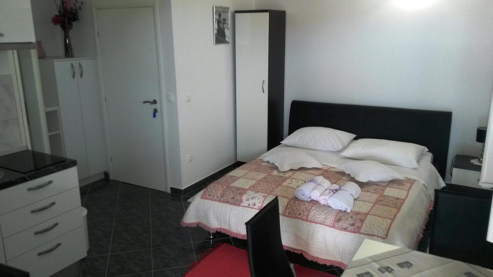 Rajcic Apartments Рогозница Номер фото
